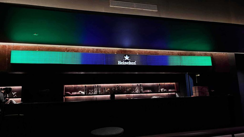 Outlet Branding and Design Signage Heineken